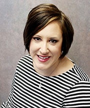 professional photo of Sarah Thompson